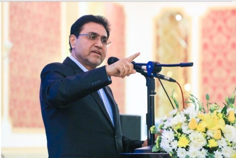 دکتر یوسف داوودی در نشست رئیس جمهور با فعالان اقتصادی: پتروشیمی‌ها توان جبران ناترازی گاز را دارند/احداث پتروپالایش بختیاری مسجدسلیمان می‌تواند بیش از ۲ هزار فرصت شغلی در شمال خوزستان ایجاد کند/ متاسفانه سه سال قبل جلوی احداث پتروپالایش بختیاری گرفته شد