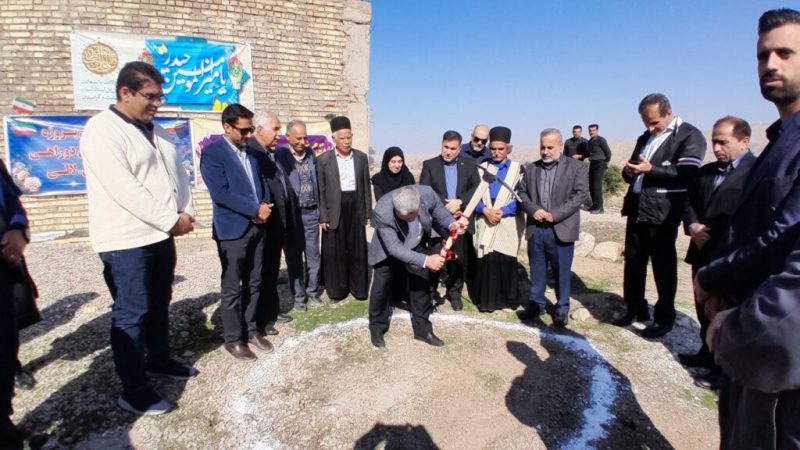 کلنگ پروژه احداث پایگاه جاده ای اورژانس پیش بیمارستانی شهرستان با اعتبار ۱۵ میلیارد بر زمین زده شد