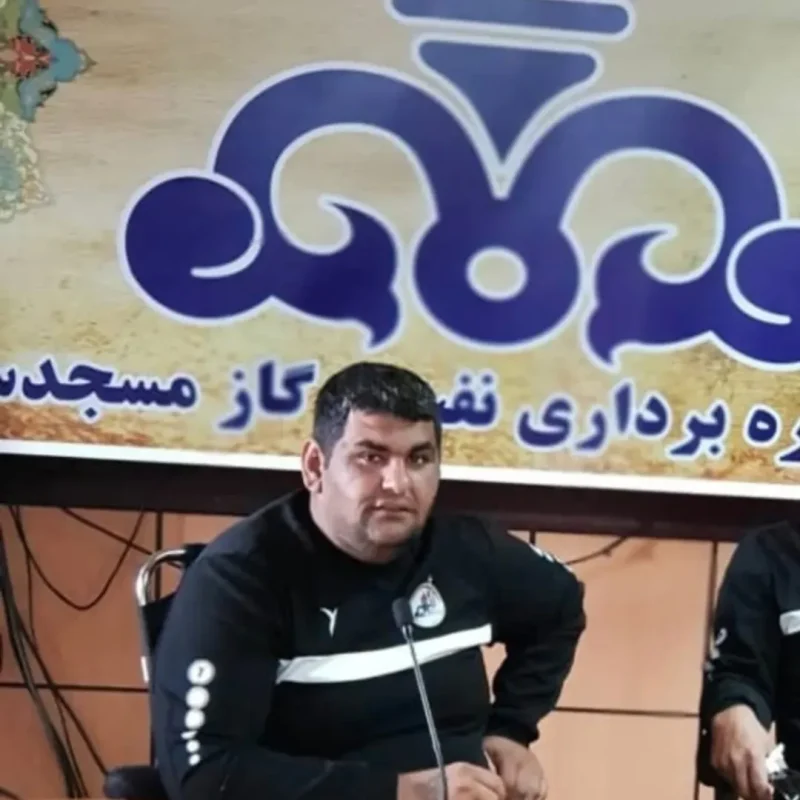 قدردانی رئیس کانون هواداران نفت مسجدسلیمان از تماشاگران و دعوت به حمایت در بازی‌های پایانی فصل
